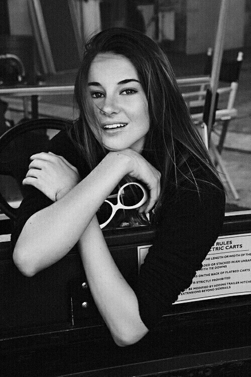 shailene-3